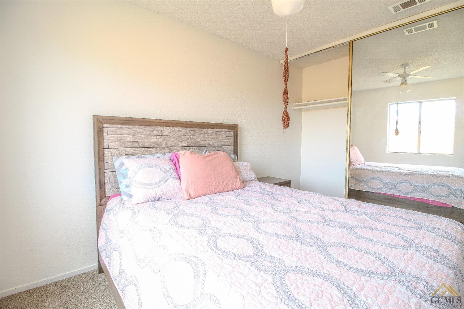 205 Chestnut Court Tehachapi, CA 93561 - Photo 12 of 28 Gallery Image 12