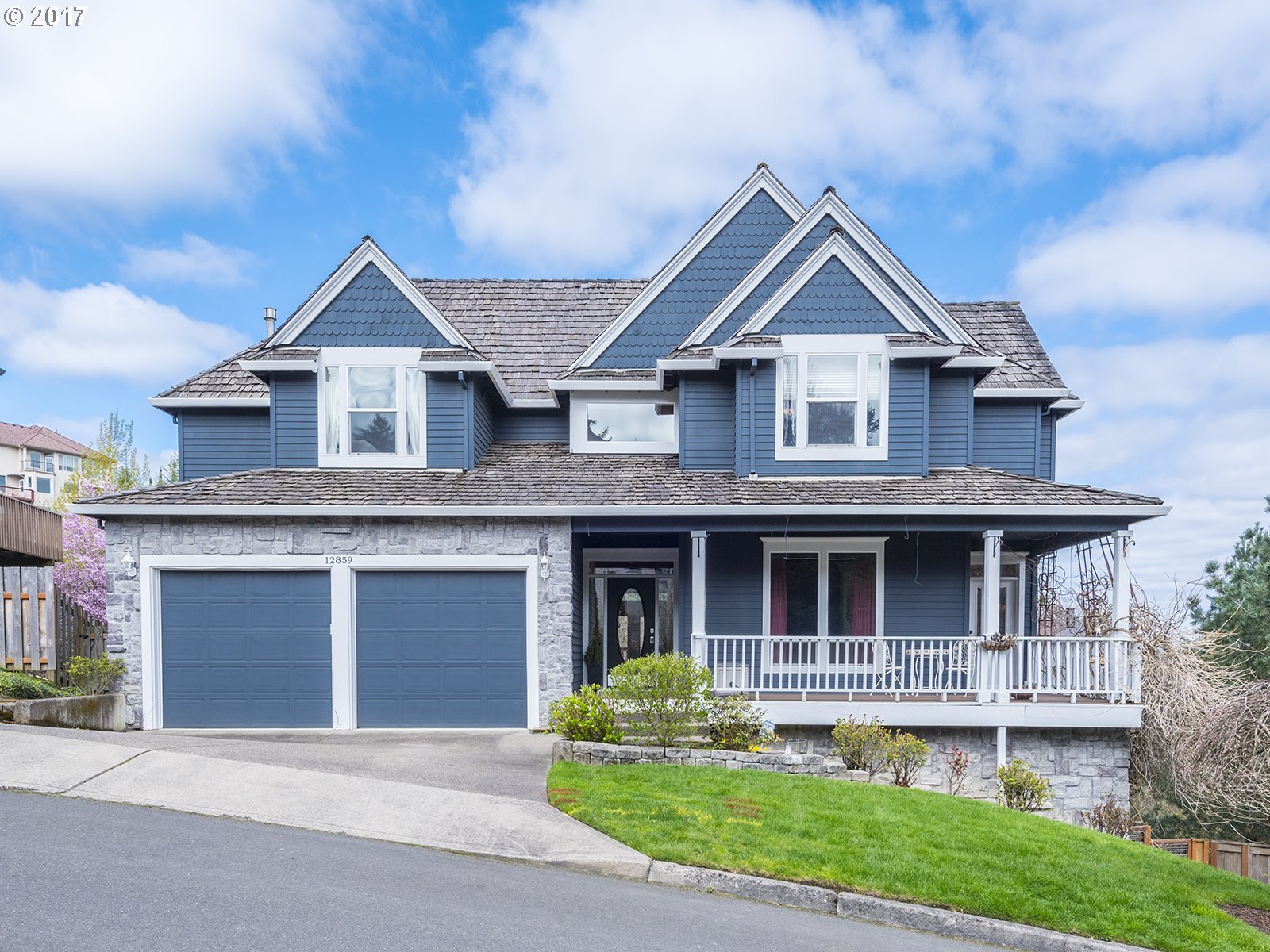 12859 Southwest Ridgefield Lane Tigard, OR 97223 - Photo 1 of 32 Gallery Image 1