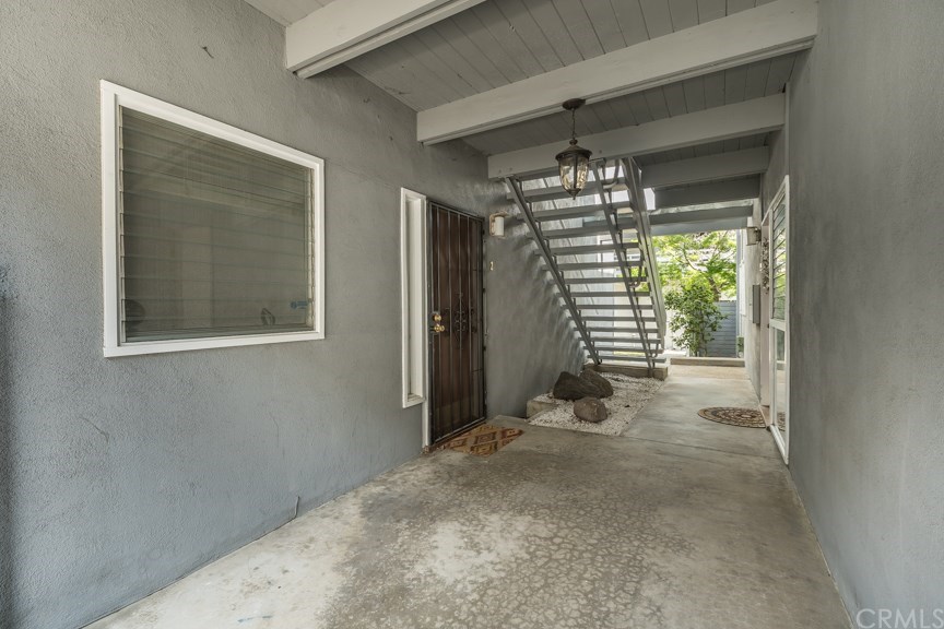 356 Cliff Drive, Unit 2 Pasadena, CA 91107 - Photo 2 of 18