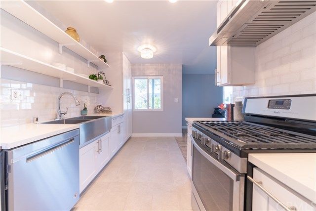 $1,799,999 | 397 La Perle Lane, Costa Mesa, CA 92627