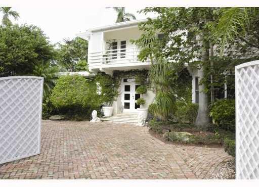 5101 North Bay Road Miami Beach, FL 33140 - Photo 6 of 6 Gallery Image 6