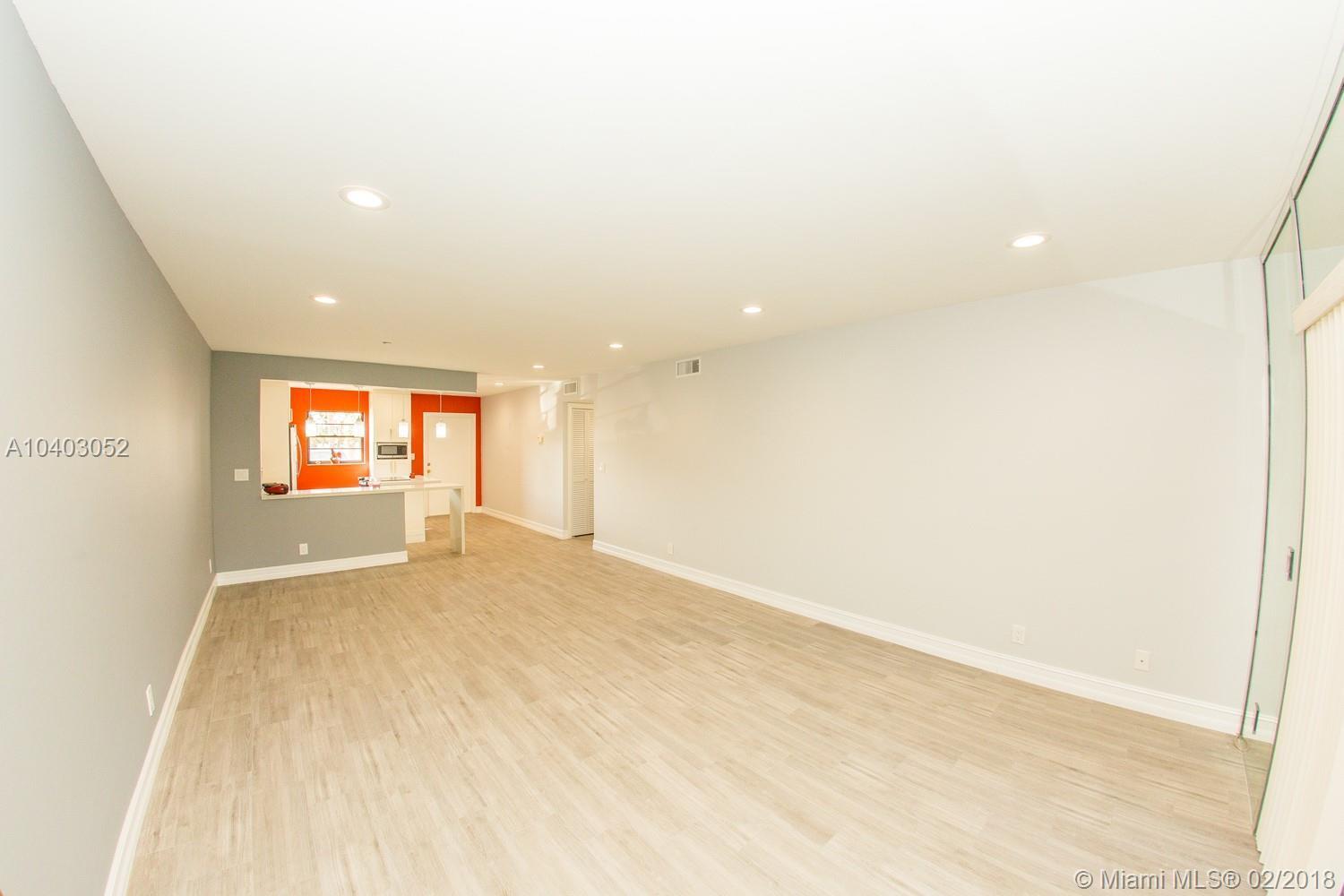 200 Gate Road, Unit 111 Hollywood, FL 33024 - Photo 5 of 12