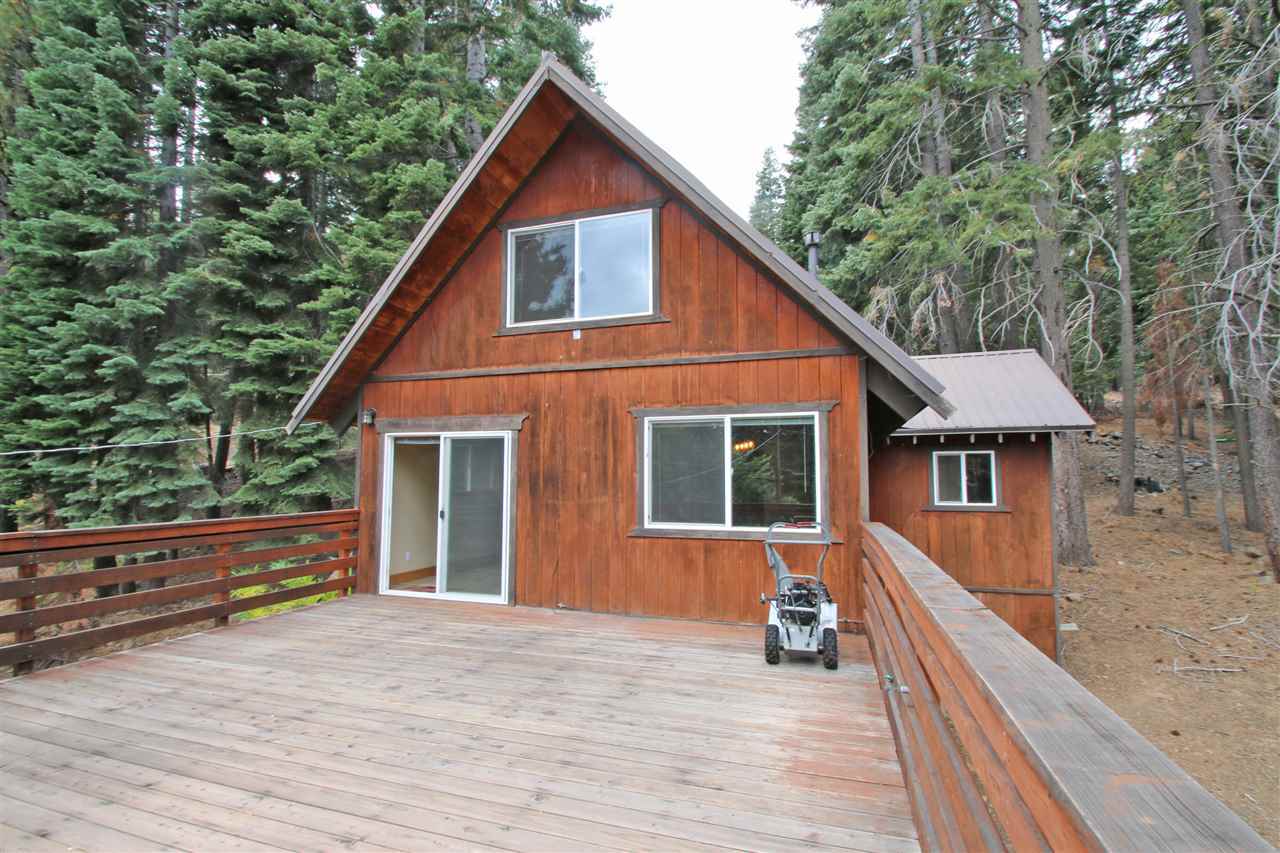 11384 Beacon Road Truckee, CA 96161 - Photo 3 of 14