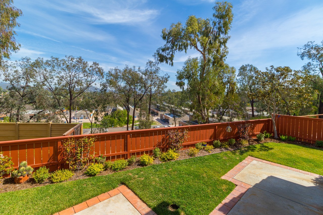 2125 Summerhill Drive Encinitas, CA 92024 - Photo 23 of 25