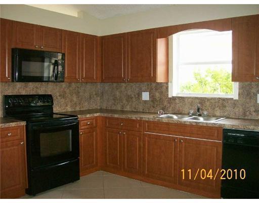 15439 Southwest 141st Street Miami, FL 33196 - Photo 5 of 8