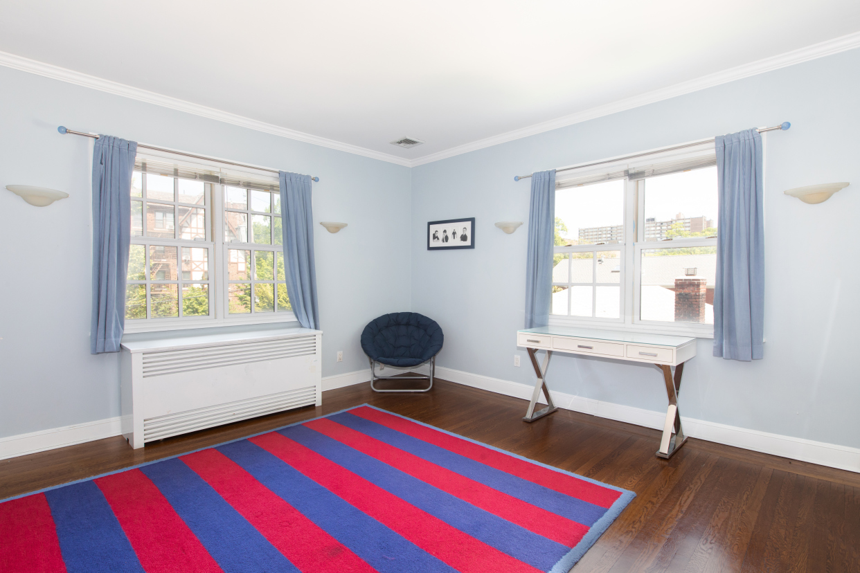 160-18 Powells Cove Boulevard, Unit MANSION Queens, NY 11357 - Photo 17 of 23