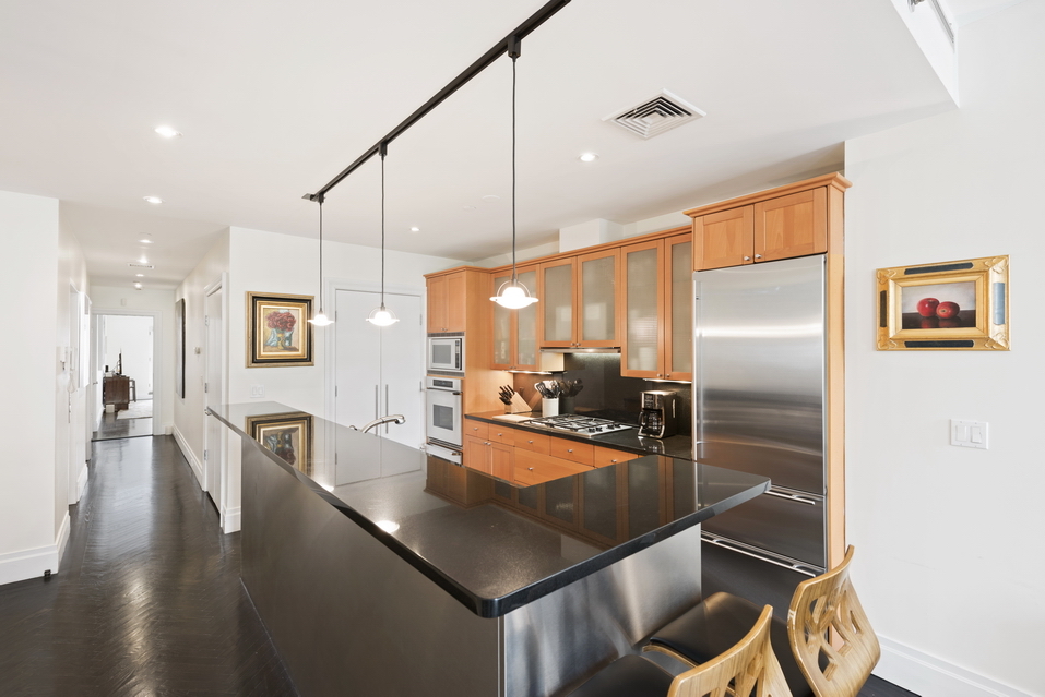 629 Park Avenue Manhattan, NY 10065 - Photo 3 of 10