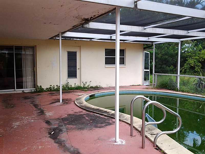 798 Southwest 15th Avenue Boca Raton, FL 33486 - Photo 5 of 10