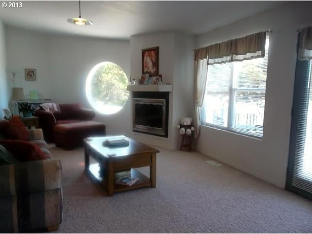 34050 Ophir Road Gold Beach, OR 97444 - Photo 4 of 16 Gallery Image 4
