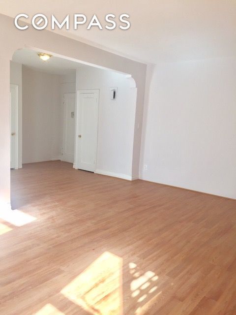 209 West 104th Street, Unit 2C Manhattan, NY 10025 - Photo 5 of 10