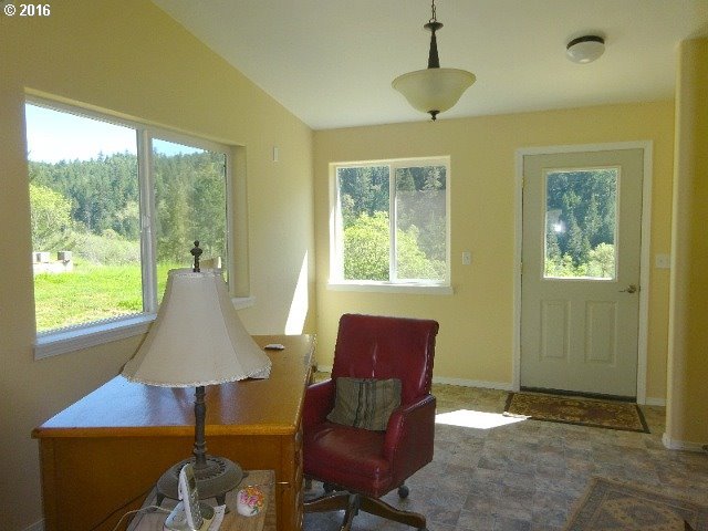 7151 Upper Olalla Road Winston, OR 97496 - Photo 9 of 32