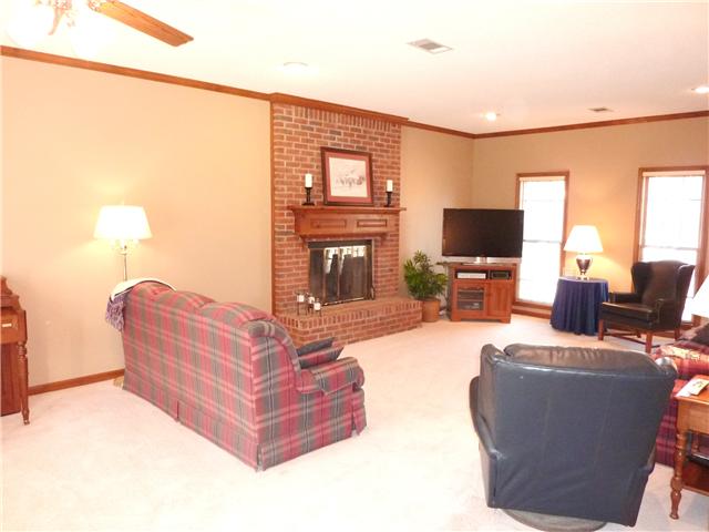 8511 Buckhurst Road Memphis, TN 38016 - Photo 3 of 12 Gallery Image 3