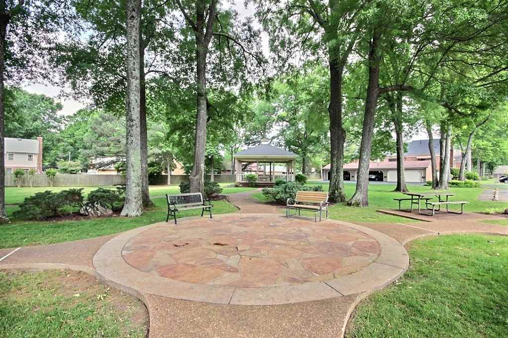 1691 Kimbrough Road Germantown, TN 38138 - Photo 19 of 20 Gallery Image 19