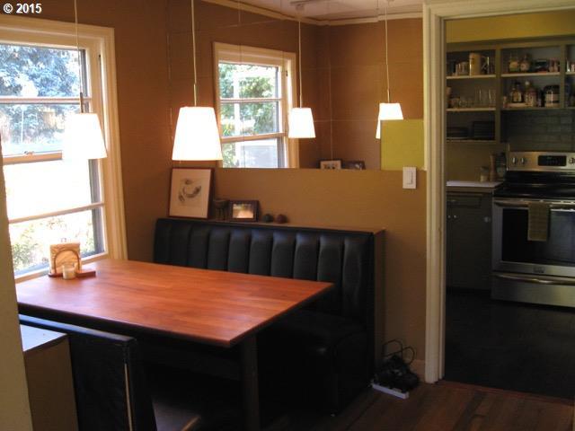 5608 Southwest Cameron Road Portland, OR 97221 - Photo 6 of 8 Gallery Image 6
