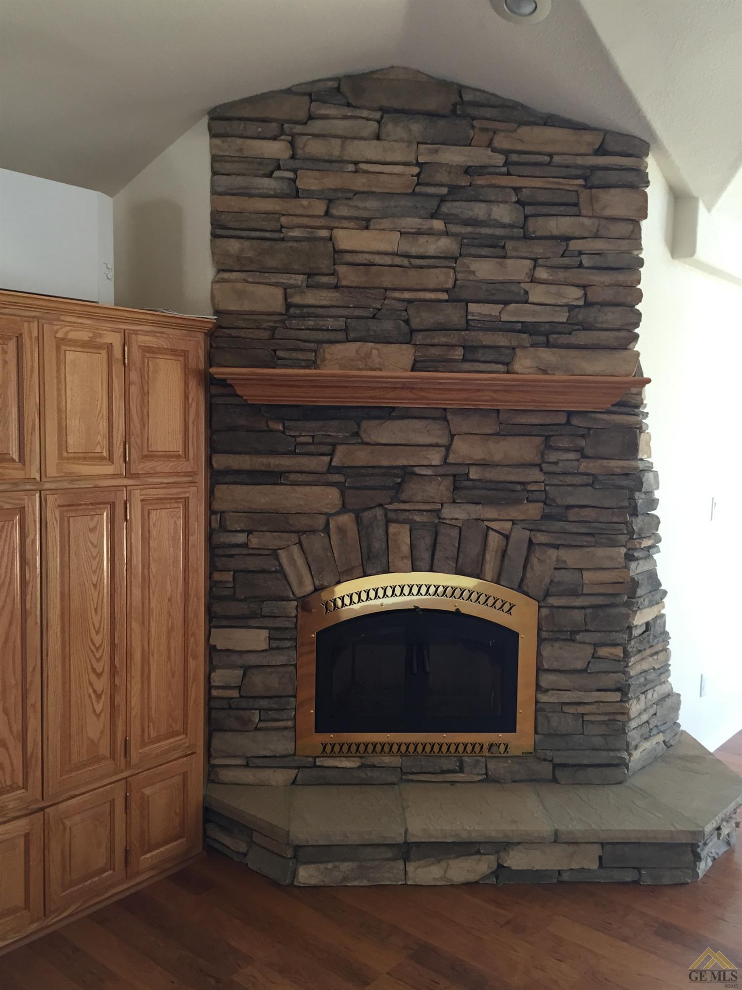 29500 Springwood Court Tehachapi, CA 93561 - Photo 18 of 20 Gallery Image 18