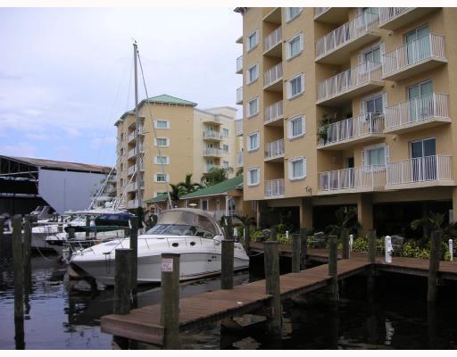 2475 Northwest 16th St Road, Unit 607 Miami, FL 33125 - Photo 1 of 6 Gallery Image 1
