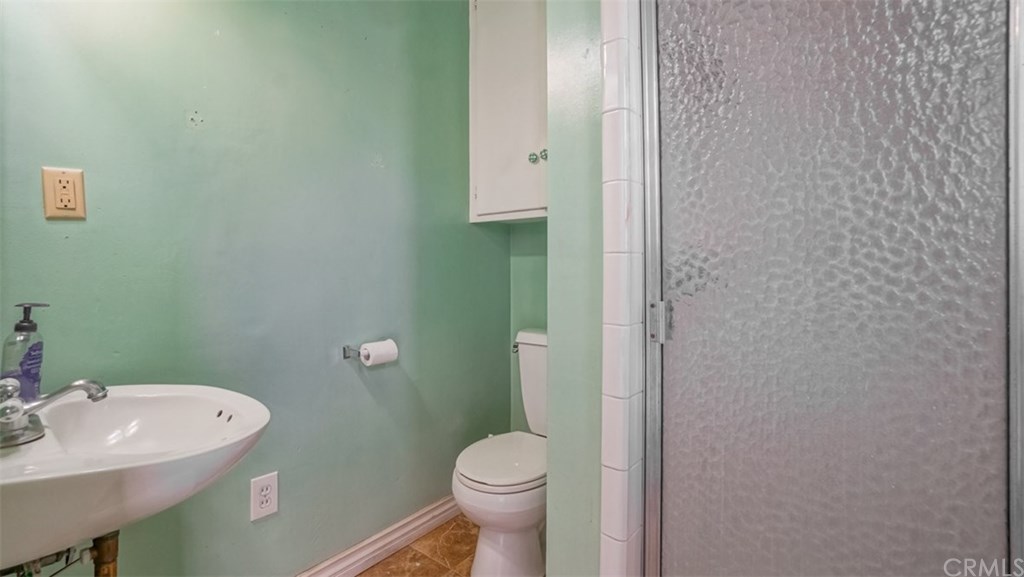 4370 Cerritos Avenue Long Beach, CA 90807 - Photo 20 of 43