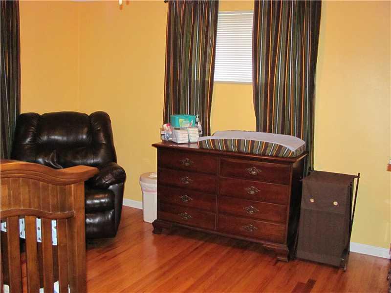 1218 Akehurst Road Green Tree, PA 15220 - Photo 22 of 25 Gallery Image 22
