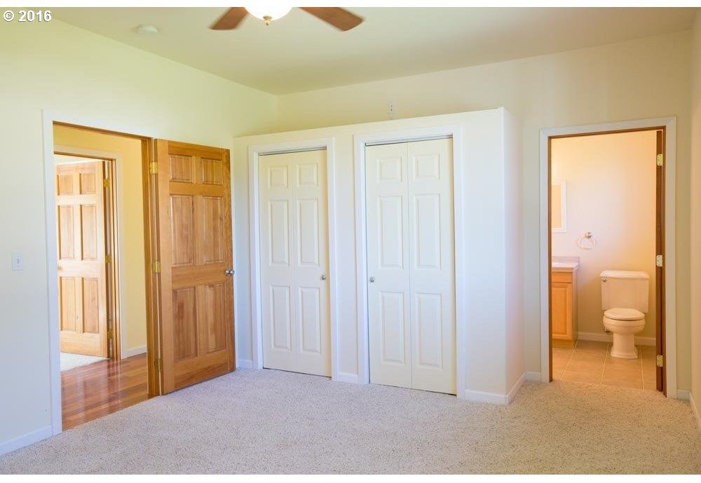 1011 Panorama Point Road White Salmon, WA 98672 - Photo 21 of 32 Gallery Image 21