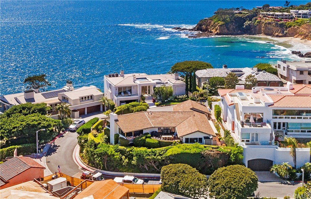 191 Emerald Bay Laguna Beach, CA 92651 - Photo 5 of 36