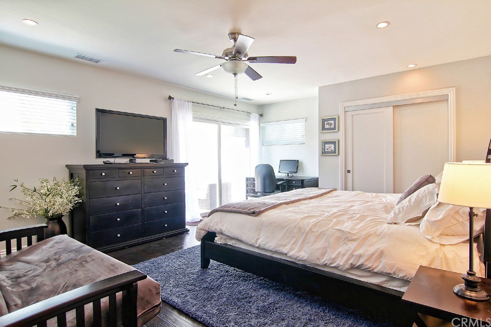 905 North Valley Drive Manhattan Beach, CA 90266 - Photo 14 of 18