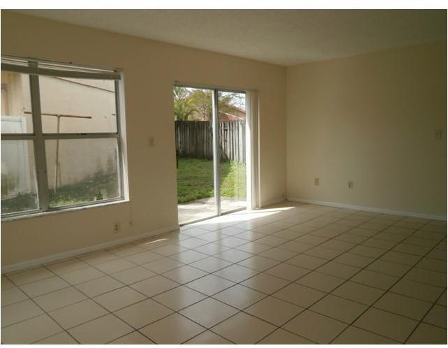 2360 Southwest 80th Terrace Miramar, FL 33025 - Photo 2 of 11