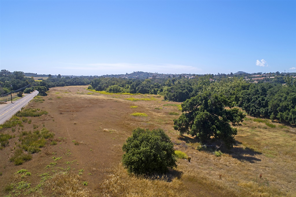 14408 Cool Valley Road Valley Center, CA 92082 - Photo 12 of 23