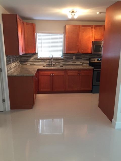 2625 Southwest 67th Avenue Miami, FL 33155 - Photo 6 of 11