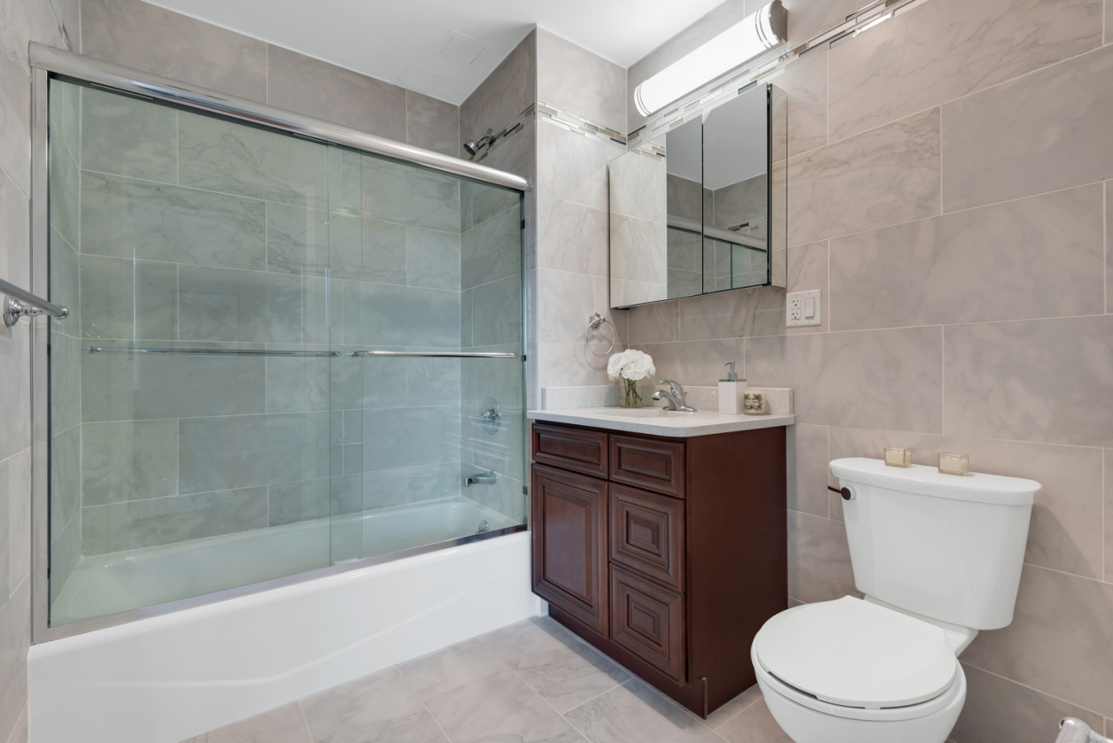 46-04 Vernon Boulevard, Unit 5A Queens, NY 11101 - Photo 13 of 19