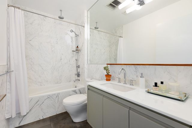 $630,000 | 185 Ocean Avenue, Unit 4B | Prospect Lefferts Gardens