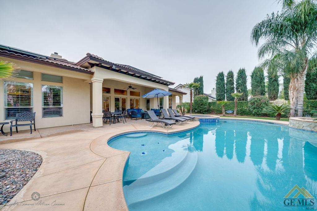 12307 Trinity River Drive Bakersfield, CA 93312 - Photo 35 of 40