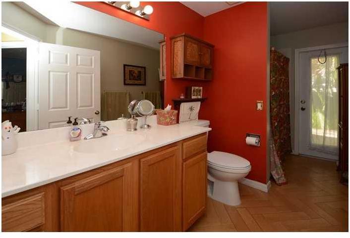 3230 Overlook Road Davie, FL 33328 - Photo 15 of 23