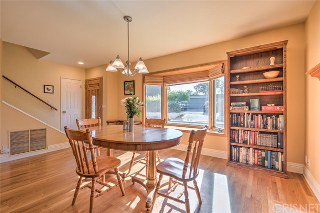 7665 Airlie Drive Tujunga, CA 91042 - Photo 3 of 26