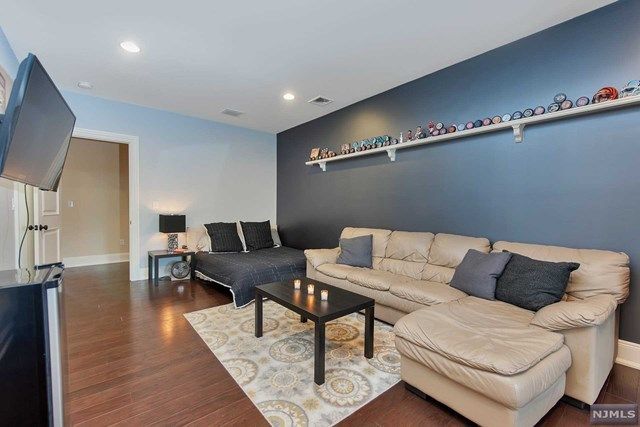 10 Weathervane Court Mahwah, NJ 07430 - Photo 20 of 25