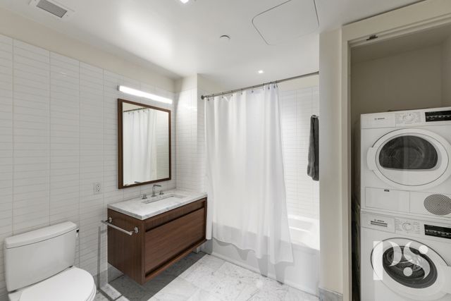 $865,000 | 550 Vanderbilt Avenue, Unit 918 | Prospect Heights