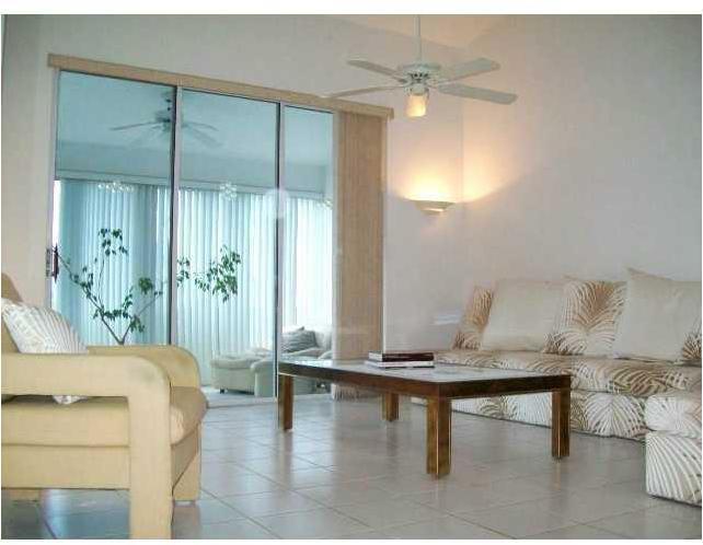 11176 Sangria Court, Unit 11176 Boca Raton, FL 33498 - Photo 5 of 28 Gallery Image 5