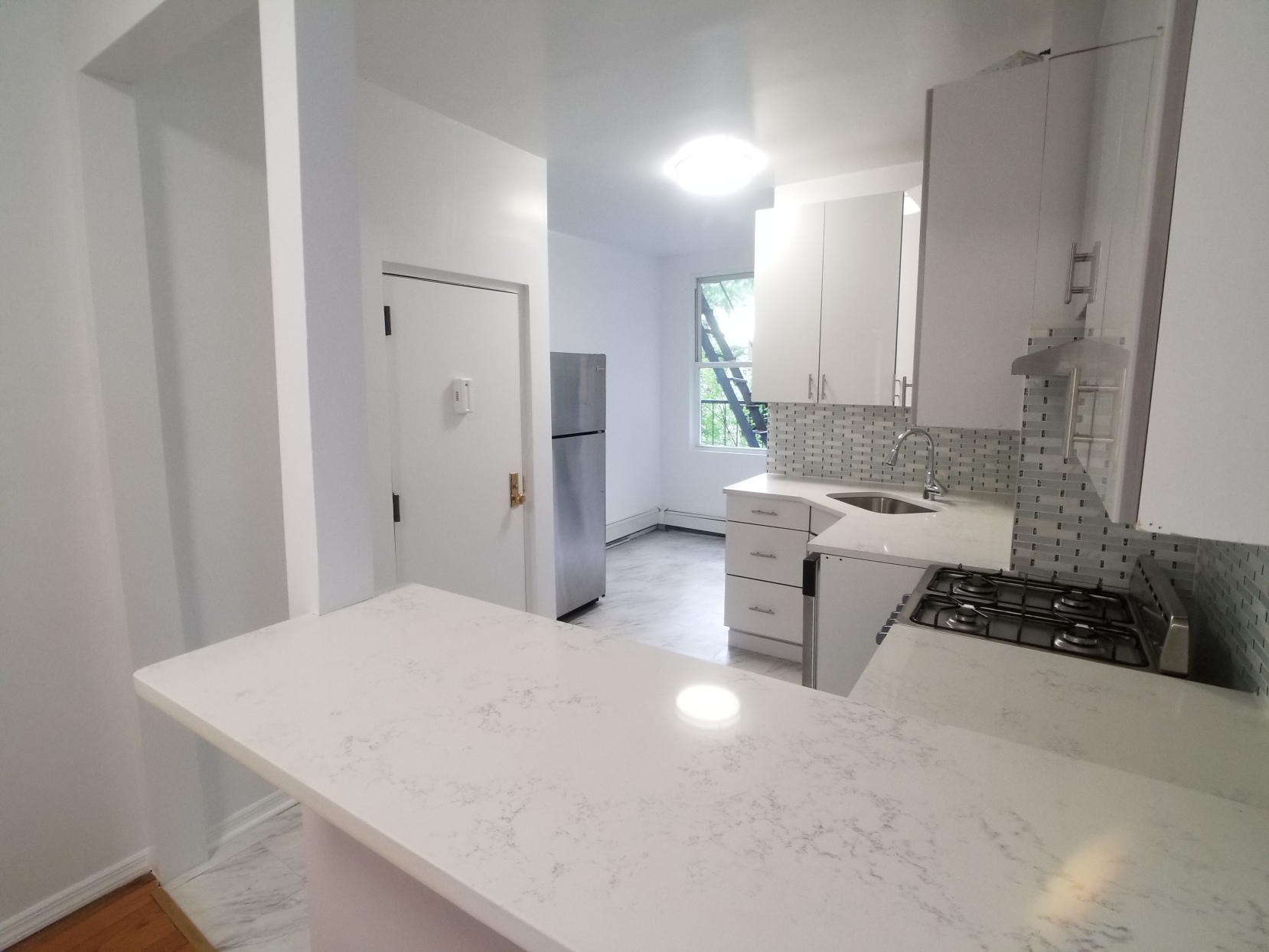 1011 Manhattan Avenue, Unit 2R Brooklyn, NY 11222 - Photo 6 of 9