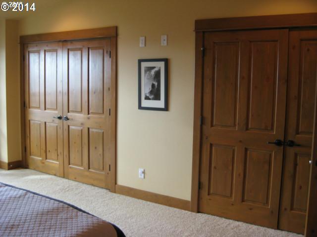 4646 Southwest Condor Avenue, Unit 4 Portland, OR 97239 - Photo 10 of 16 Gallery Image 10