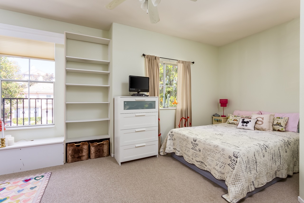 1187 Monterey Place Encinitas, CA 92024 - Photo 12 of 20