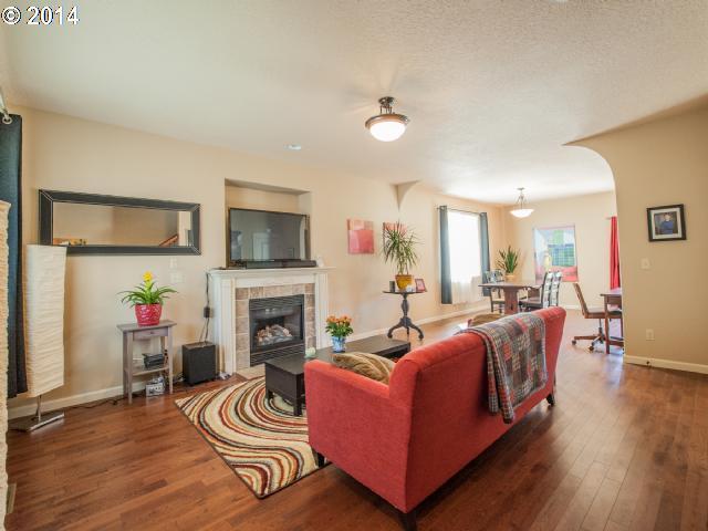 6106 Southeast Reedway Street Portland, OR 97206 - Photo 3 of 16 Gallery Image 3