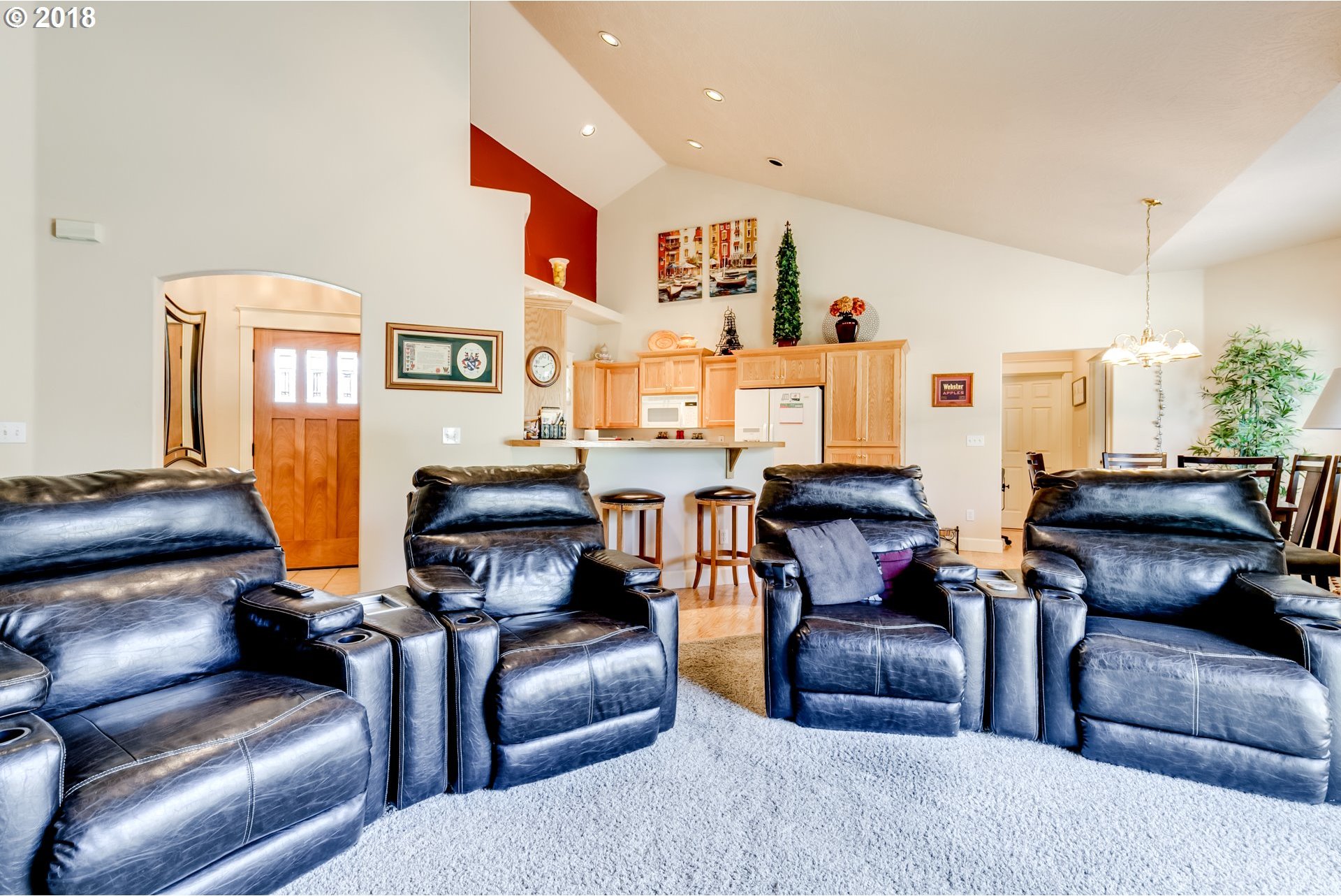 942 66th Place Springfield, OR 97478 - Photo 13 of 32