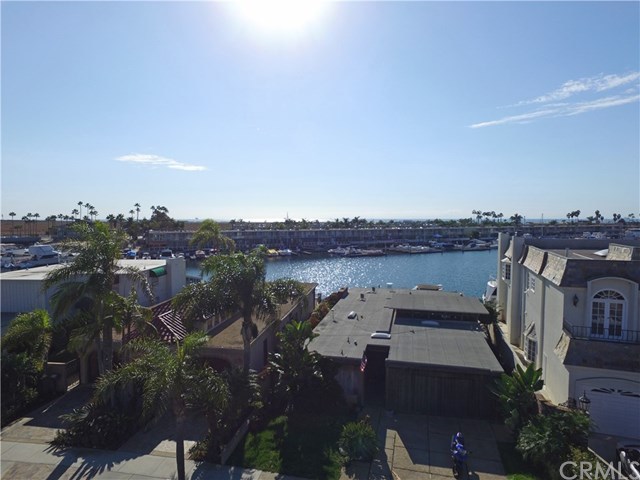 16995 Edgewater Lane Huntington Beach, CA 92649 - Photo 10 of 18