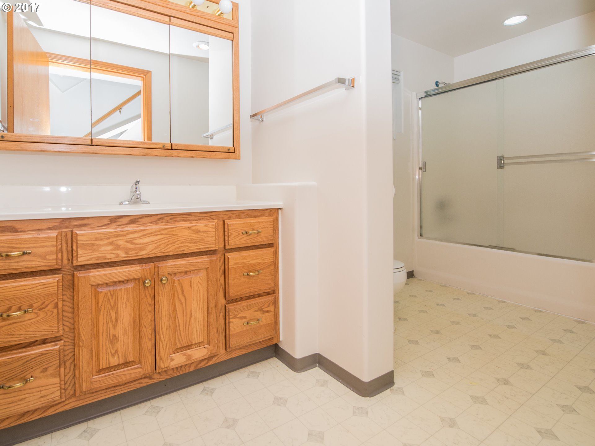 10795 Northwest Reeves Street Portland, OR 97229 - Photo 10 of 20 Gallery Image 10