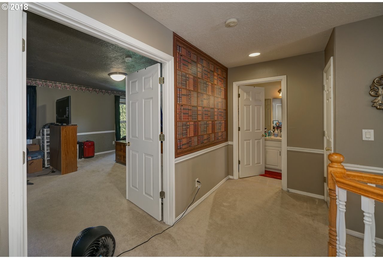 1275 Independence Avenue Woodburn, OR 97071 - Photo 21 of 32