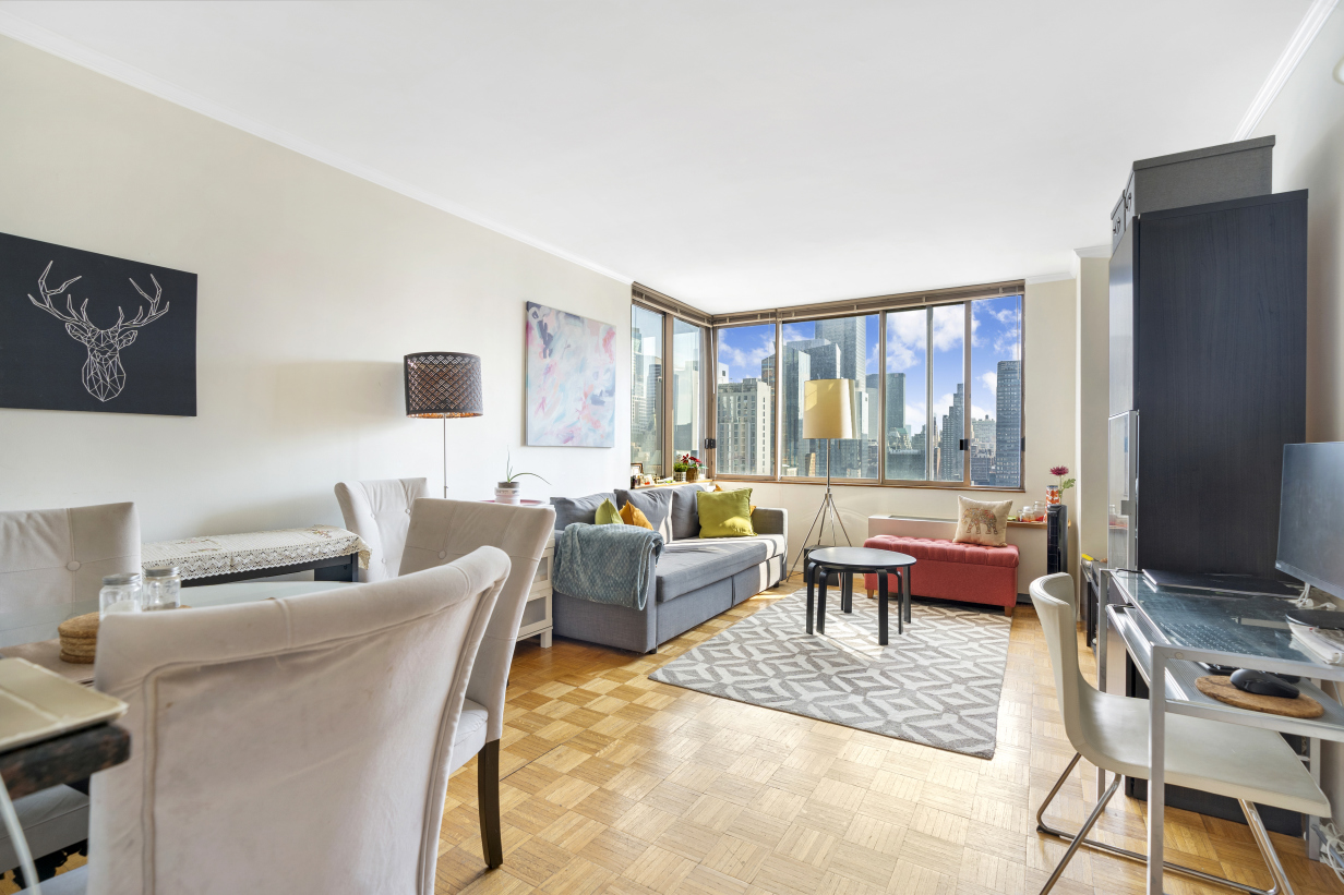 350 West 50th Street, Unit 22C Manhattan, NY 10019 - Photo 2 of 13