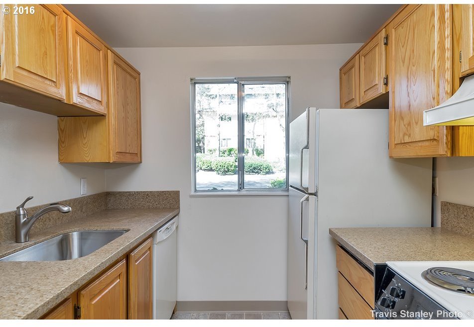 12620 Northwest Barnes Road, Unit 8 Portland, OR 97229 - Photo 11 of 16 Gallery Image 11