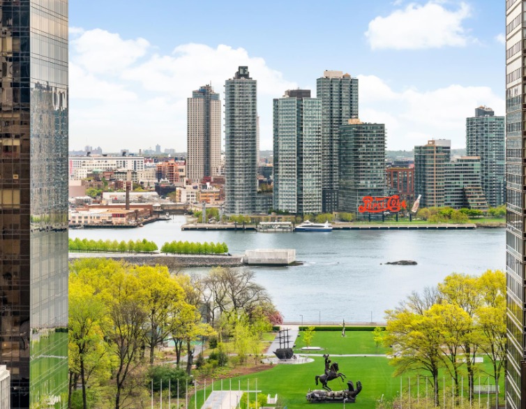 240 East 47th Street, Unit 9C Manhattan, NY 10017 - Photo 9 of 13