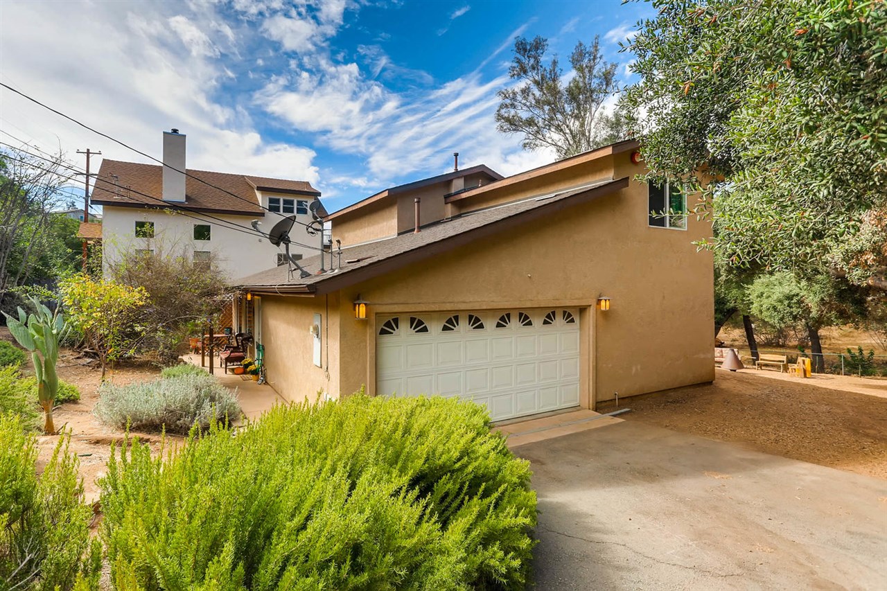 423 Silverbrook Drive El Cajon, CA 92019 - Photo 1 of 25