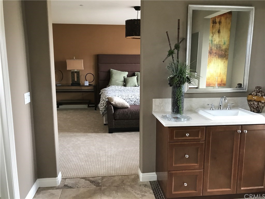 184 Compass Irvine, CA 92618 - Photo 10 of 42