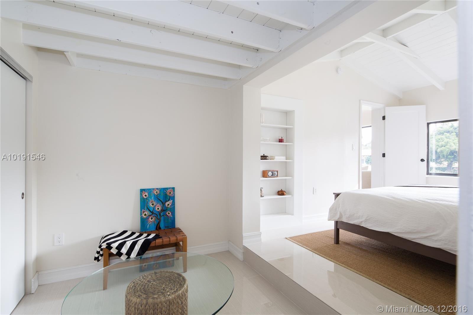 155 Northwest 86th Street El Portal, FL 33150 - Photo 6 of 14